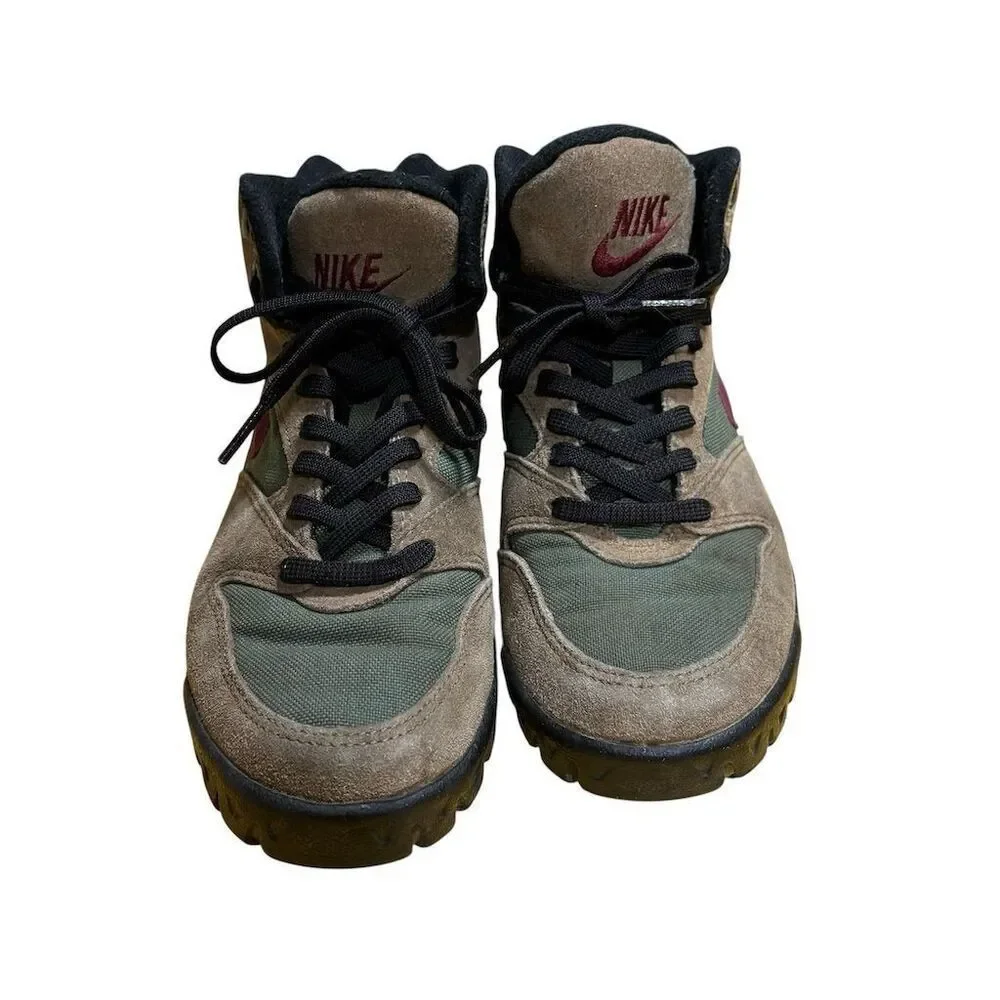 Vintage Nike ACG Brown Suede Hiking Boots Unisex Size‎ 6.5 Ankle Chukka